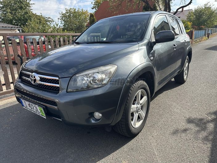 TOYOTA RAV 4 Rav4 2.2 D-4D X Leather