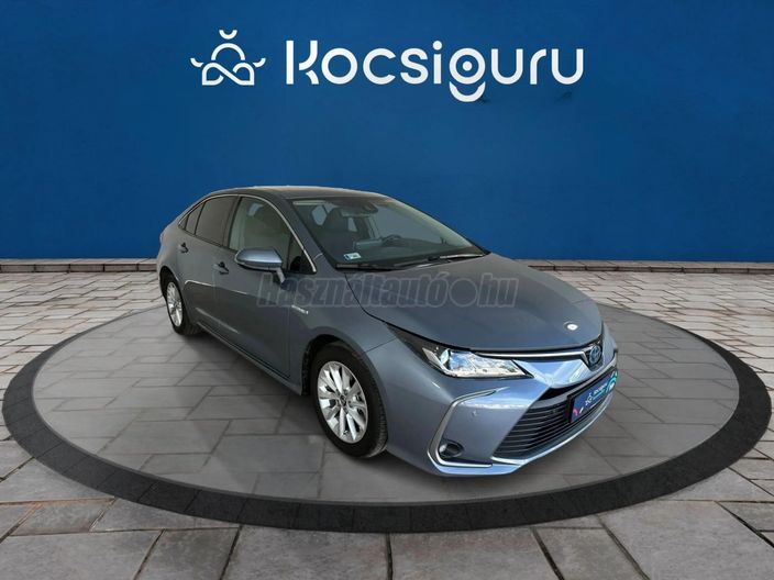 TOYOTA COROLLA Sedan 1.8 Hybrid Comfort Tech e-CVT