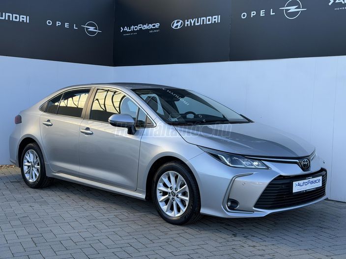 TOYOTA COROLLA Sedan 1.5 Comfort Tech