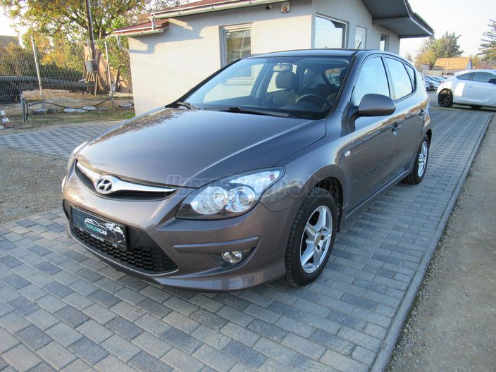 HYUNDAI I30 i30u 1.4 DOHC Comfort