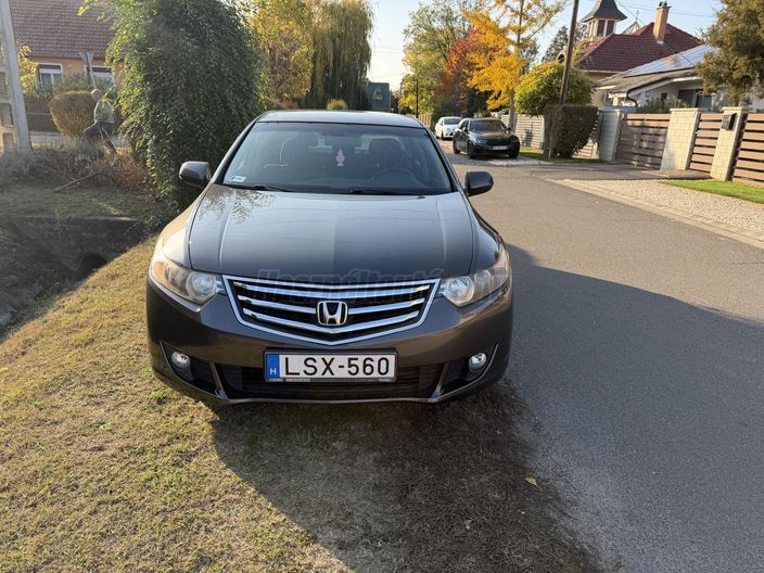 HONDA ACCORD 2.2 i-DTEC Elegance