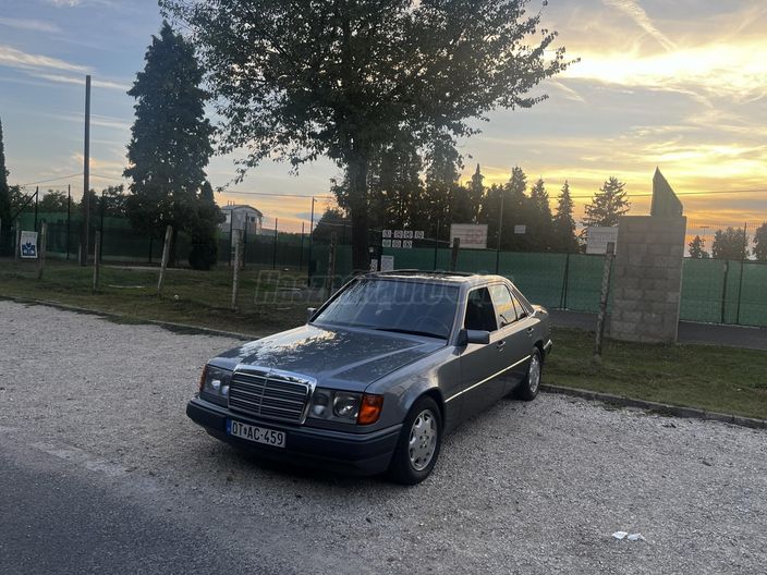 MERCEDES-BENZ W 124