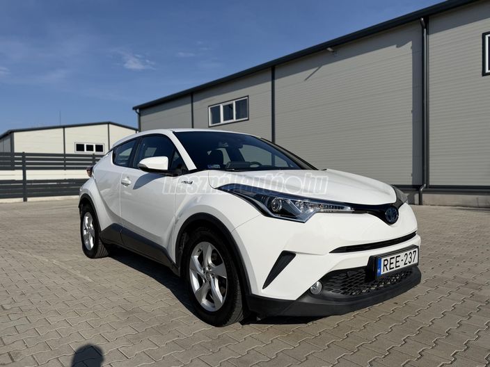 TOYOTA C-HR 1.8 Hybrid Active (ülésfűtéssel) e-CVT