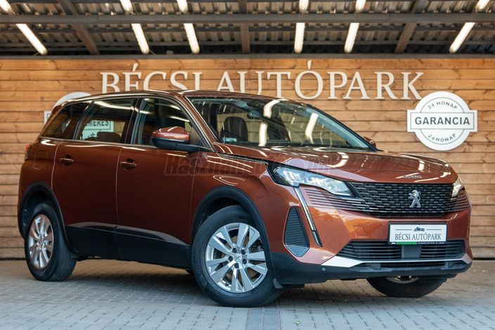PEUGEOT 5008 1.2 PureTech Family Edition (7 személyes )