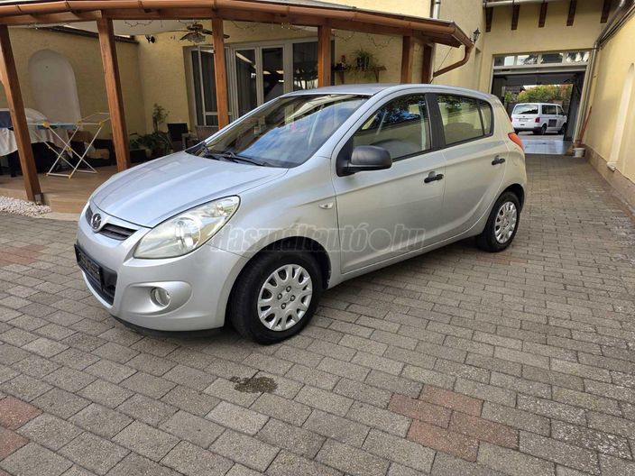 HYUNDAI I20 1.25 DOHC Classic AC