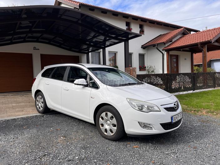 OPEL ASTRA J Sports Tourer 1.7 CDTI Start-Stop Sport