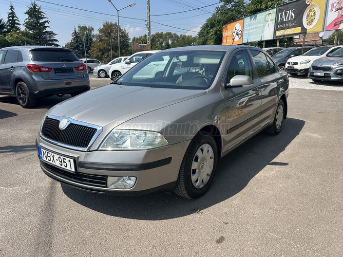 SKODA OCTAVIA 1.6 Ambiente