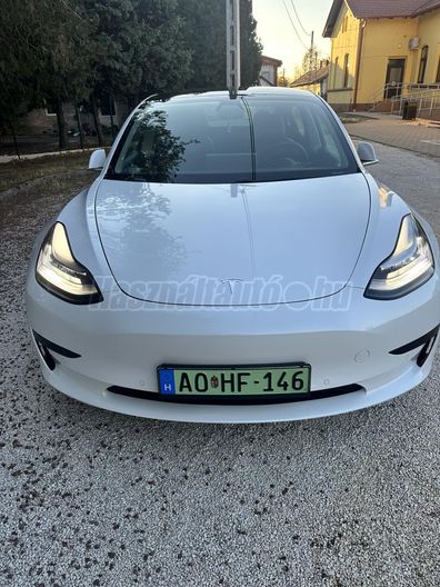 TESLA MODEL 3 Standard Range Plus Aut
