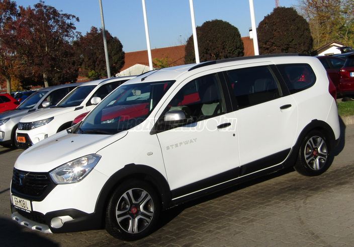 DACIA LODGY 1.3 TCe Stepway (7 személyes )