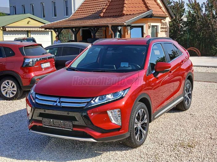 MITSUBISHI ECLIPSE CROSS 1.5 T-MIVEC Intense 4WD CVT