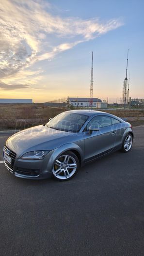 AUDI TT Coupe 3.2 V6 Quattro S-tronic