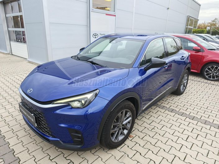 LEXUS LBX 1.5 Hybrid Business e-CVT