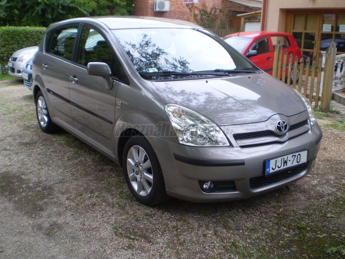 TOYOTA COROLLA VERSO 1.8 Linea Sol