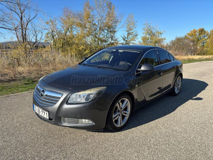 OPEL INSIGNIA 1.6 T Cosmo