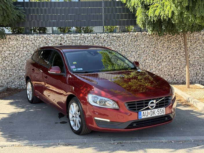 VOLVO V60 2.0 D [D3] Summum Geartronic