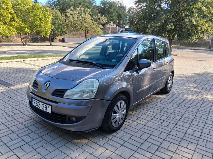 RENAULT GRAND MODUS 1.5 dCi Dynamique