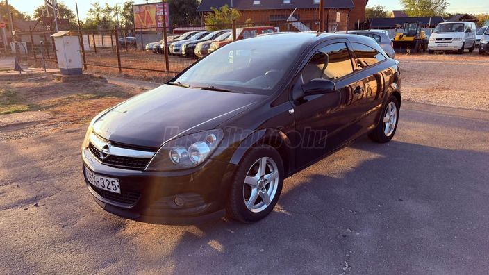 OPEL ASTRA H 1.6 GTC Cosmo