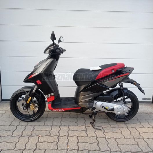 APRILIA SR 50