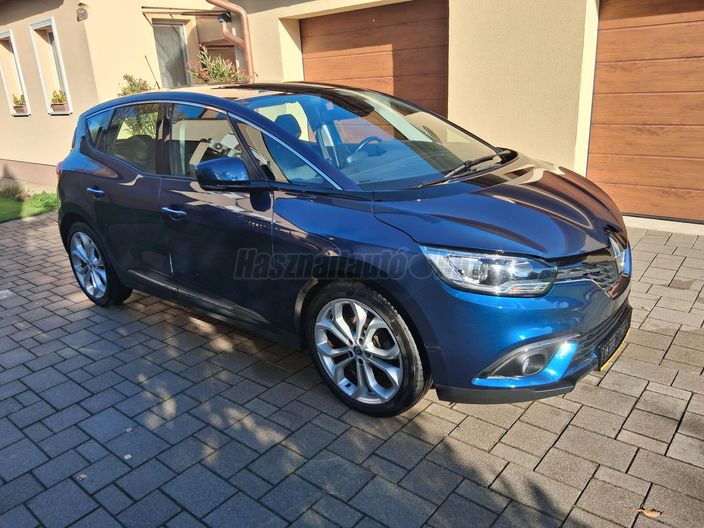 RENAULT SCENIC Scénic 1.5 dCi Intens EDC7