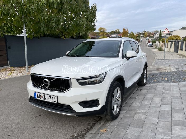 VOLVO XC40 1.5 [T2] Momentum Pro Geartronic