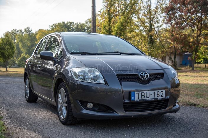 TOYOTA AURIS 1.4 D-4D Luna