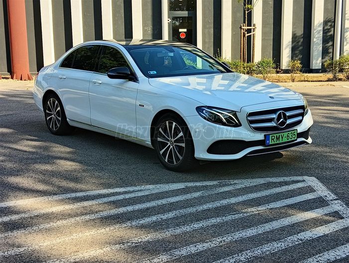 MERCEDES-BENZ E 300 e 9G-TRONIC EQ Power