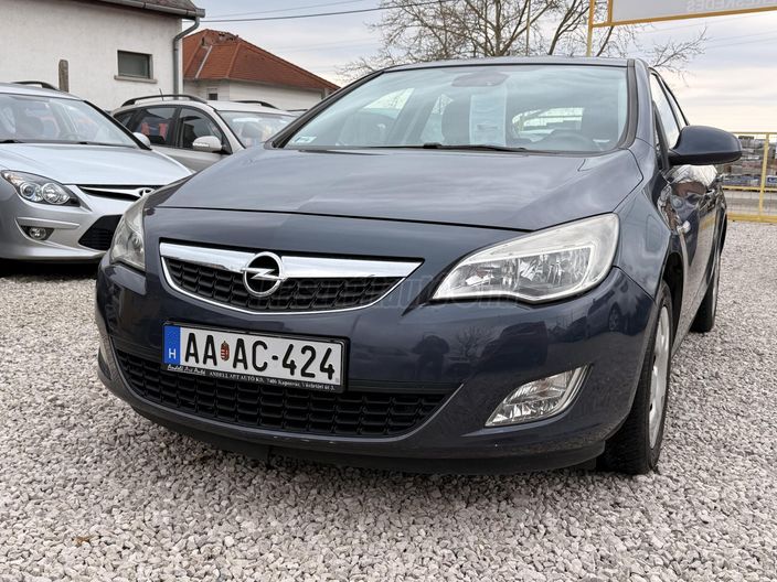 OPEL ASTRA J 1.4 T Enjoy