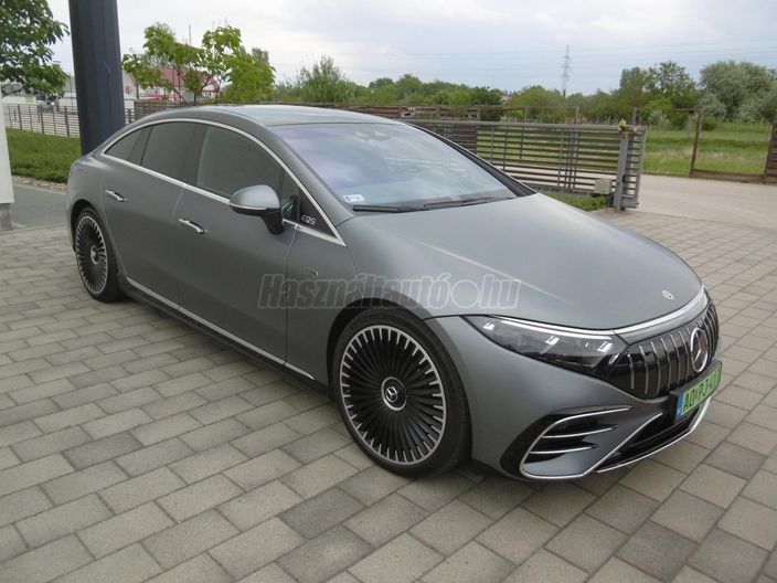 MERCEDES-BENZ EQS