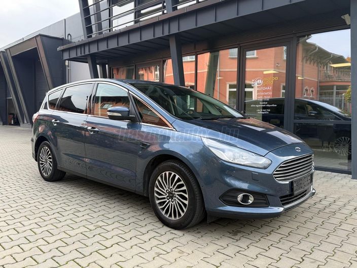 FORD S-MAX 1.5 EcoBoost Titanium [7 személy]