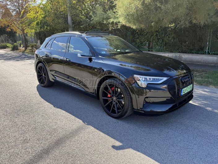 AUDI E-TRON 55 S line Xtra quattro (Automata)