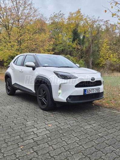 TOYOTA YARIS CROSS 1.5 Hybrid Adventure e-CVT