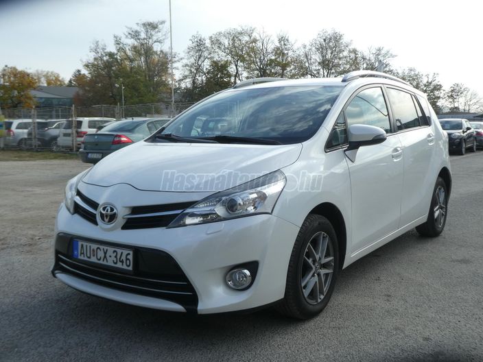TOYOTA VERSO 1.8 Active [7 személy]