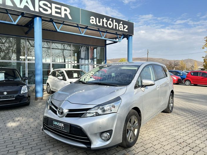 TOYOTA VERSO 2.2 D-CAT Lounge (Automata)