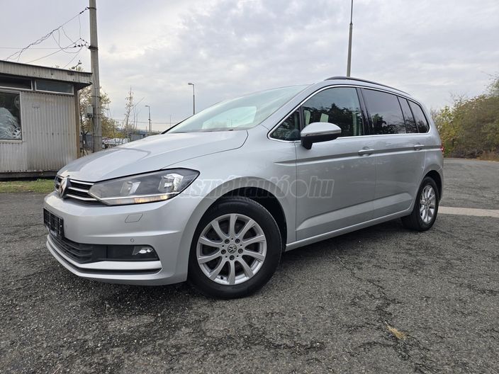 VOLKSWAGEN TOURAN 1.4 TSI BMT Comfortline DSG [7 személy]
