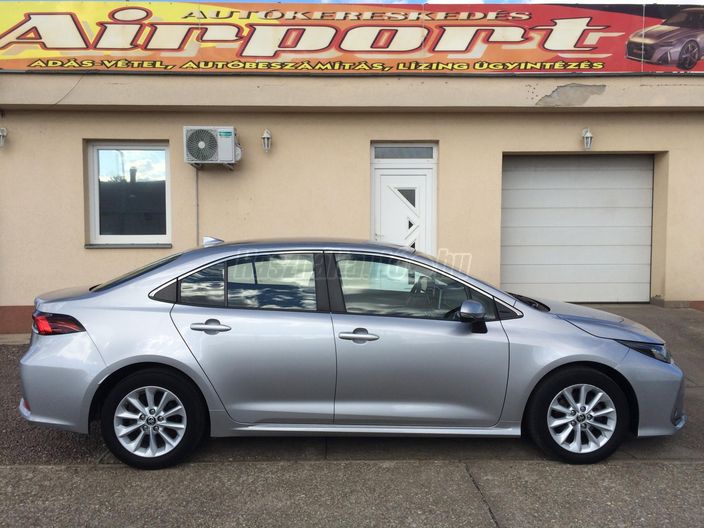 TOYOTA COROLLA Sedan 1.5 Comfort Business