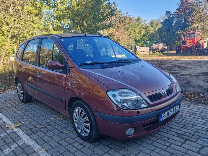 RENAULT SCENIC Scénic 1.6 16V Authentique