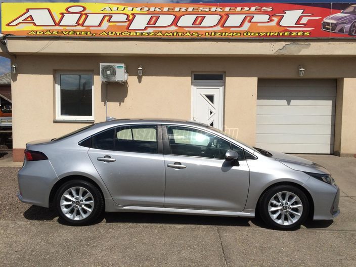 TOYOTA COROLLA Sedan 1.5 Comfort Tech CVT