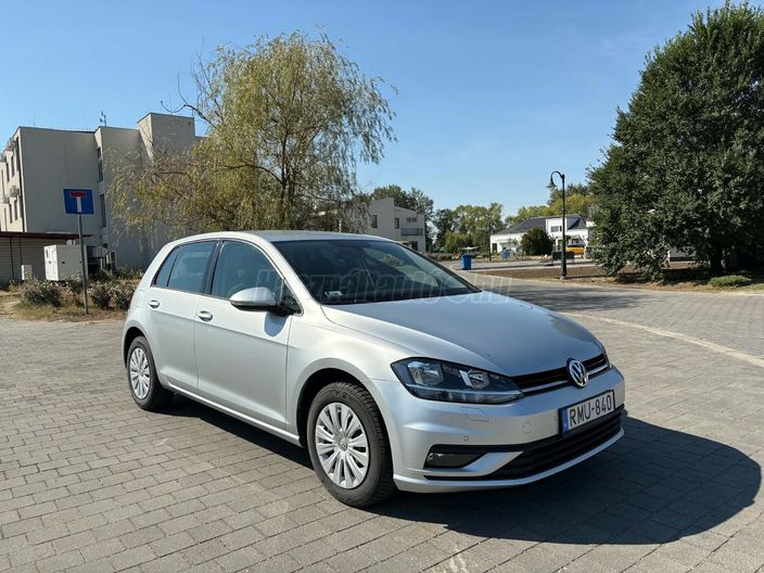 VOLKSWAGEN GOLF VII 1.0 TSI BMT Trendline