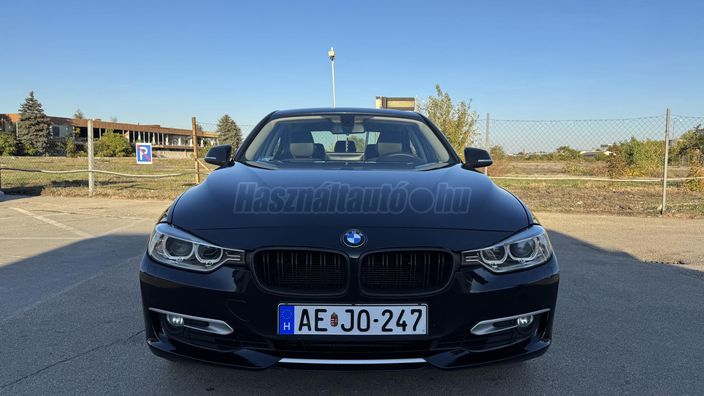 BMW 3-AS SOROZAT 320i (Automata)