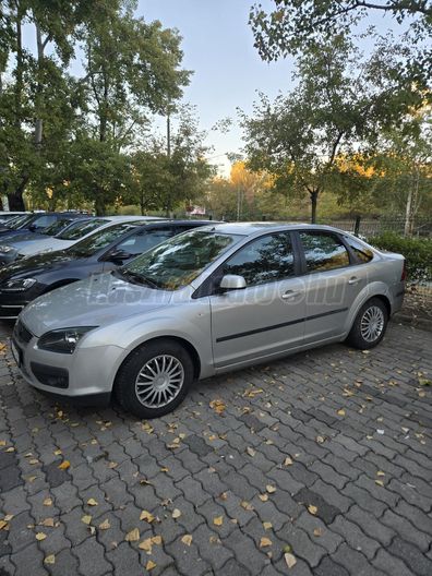 FORD FOCUS 1.6 Ambiente