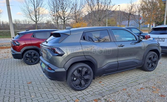 SUZUKI EVITARA GL+ 61 kWh