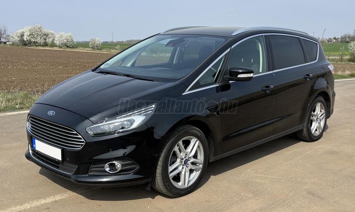 FORD S-MAX 1.5 EcoBoost Titanium [7 személy]
