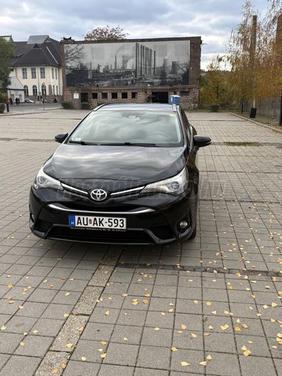 TOYOTA AVENSIS Touring Sports 2.0 D-4D Executive