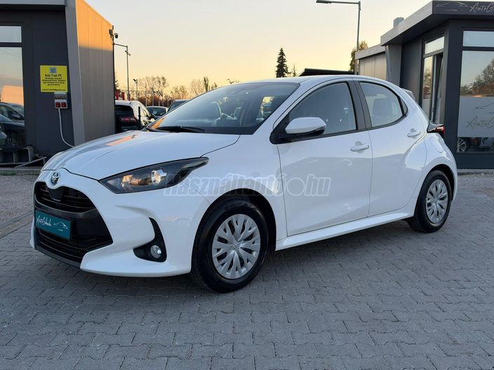 TOYOTA YARIS 1.5 Hybrid Comfort Business e-CVT