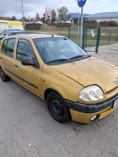 RENAULT CLIO 1.4 16V Tech Run