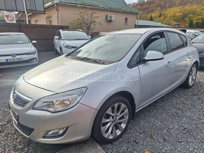 OPEL ASTRA J 1.4 Enjoy