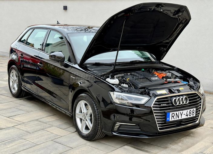 AUDI A3 Sportback 1.4 TFSI Basis S-tronic e-tron