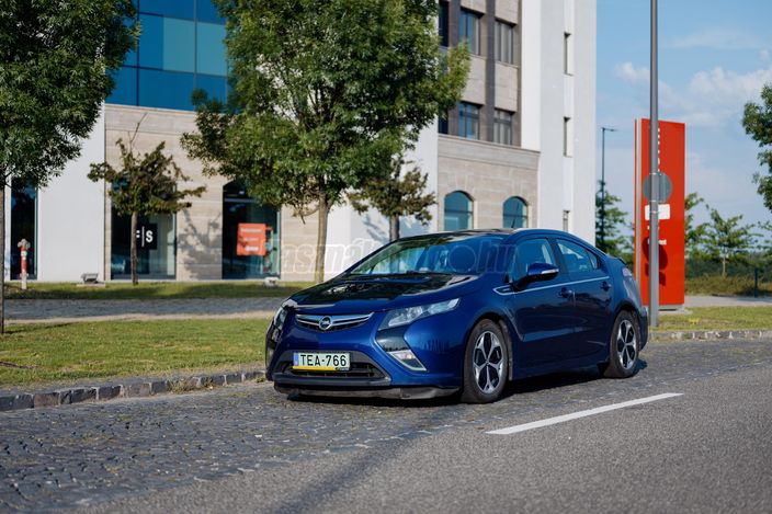 OPEL AMPERA E-Pioneer (Automata)