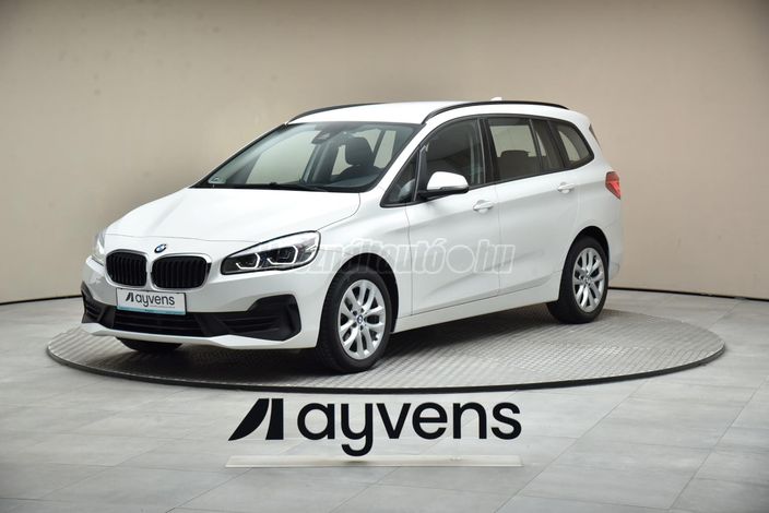 BMW 218 218i Advantage (7 személyes )