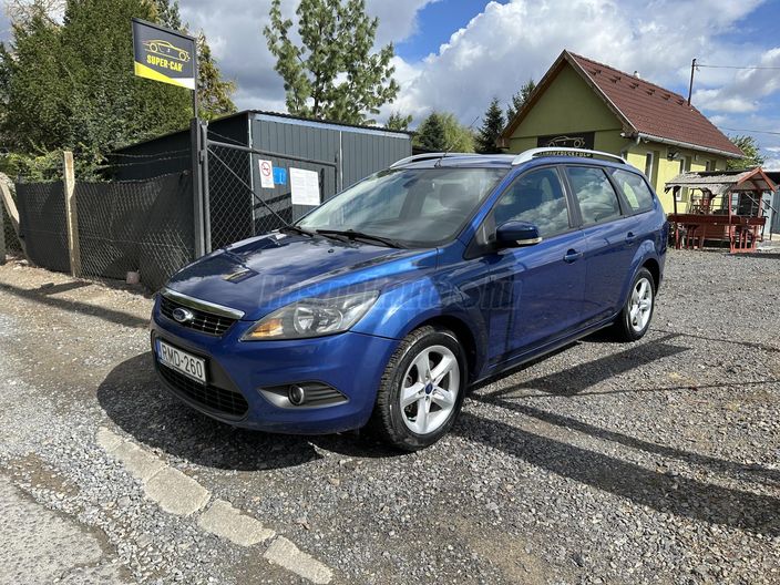 FORD FOCUS 1.8 FFV Titanium